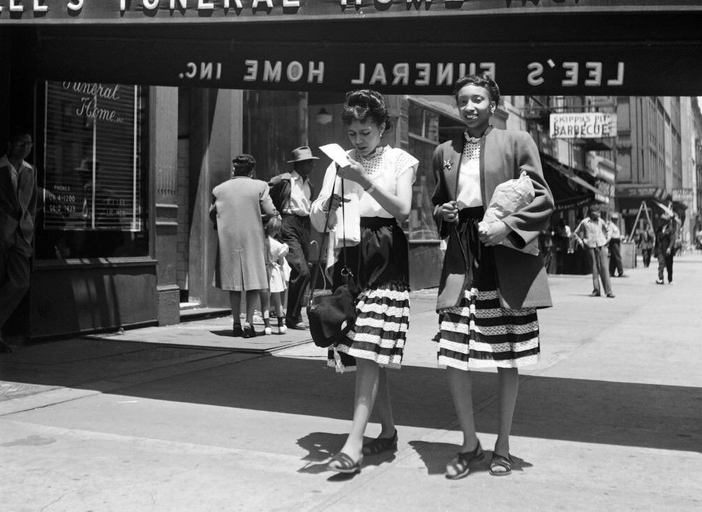 1946